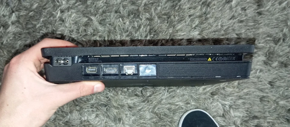 Sony PlayStation 4, foto 3 de 4