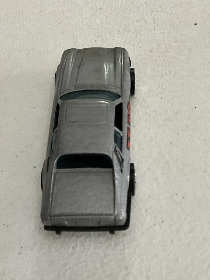 Vehículo fundido a presión Mattel Hot Wheels Blackwall Jaguar XJS 1977 de colección Foto 3 de 4