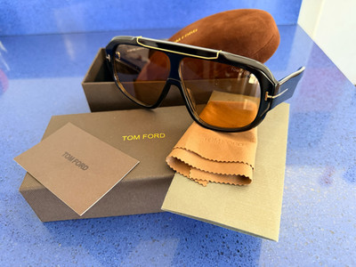 Tom Ford Glossy Black Frame Brown Lens Sunglasses 71 7-120