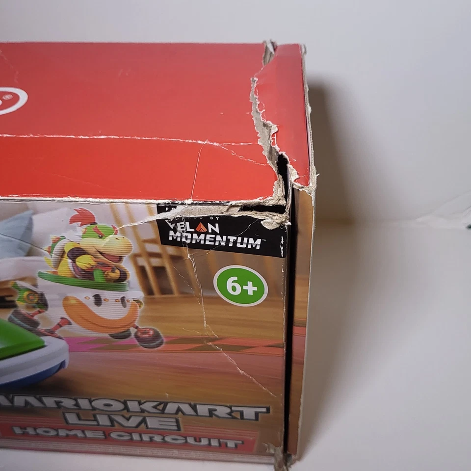 Mario Kart Live: Home Circuit Set Luigi COMPLETO FUNZIONANTE SCATOLA DANNEGGIATA - Immagine 3 di 4