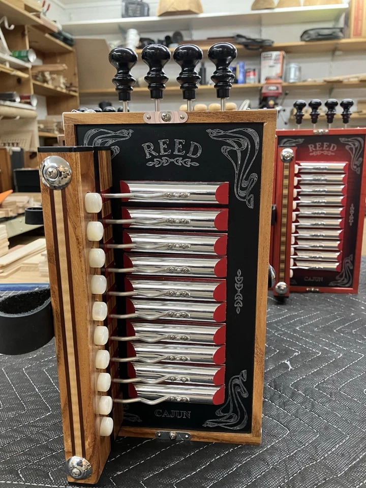 Used Hand Made REED Accordion In Great Condition. Key of “C” - Image 2 of 4