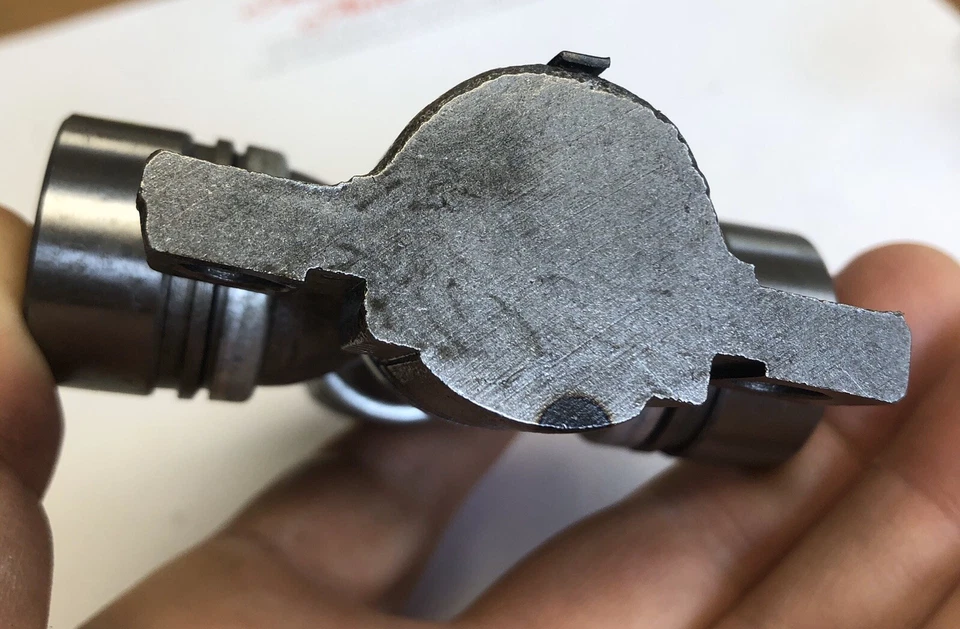 1957 Chrysler Imperial Front Or Rear Driveshaft Universal Joint W/ Clips 1752263 - Image 3 of 4