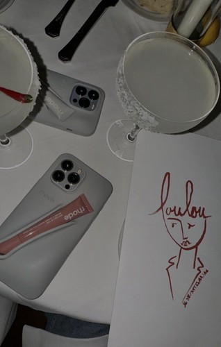 Rhode Lip Case etui na telefon i zestaw do leczenia ust – modny Hailey Bieber - Zdjęcie 13 z 32
