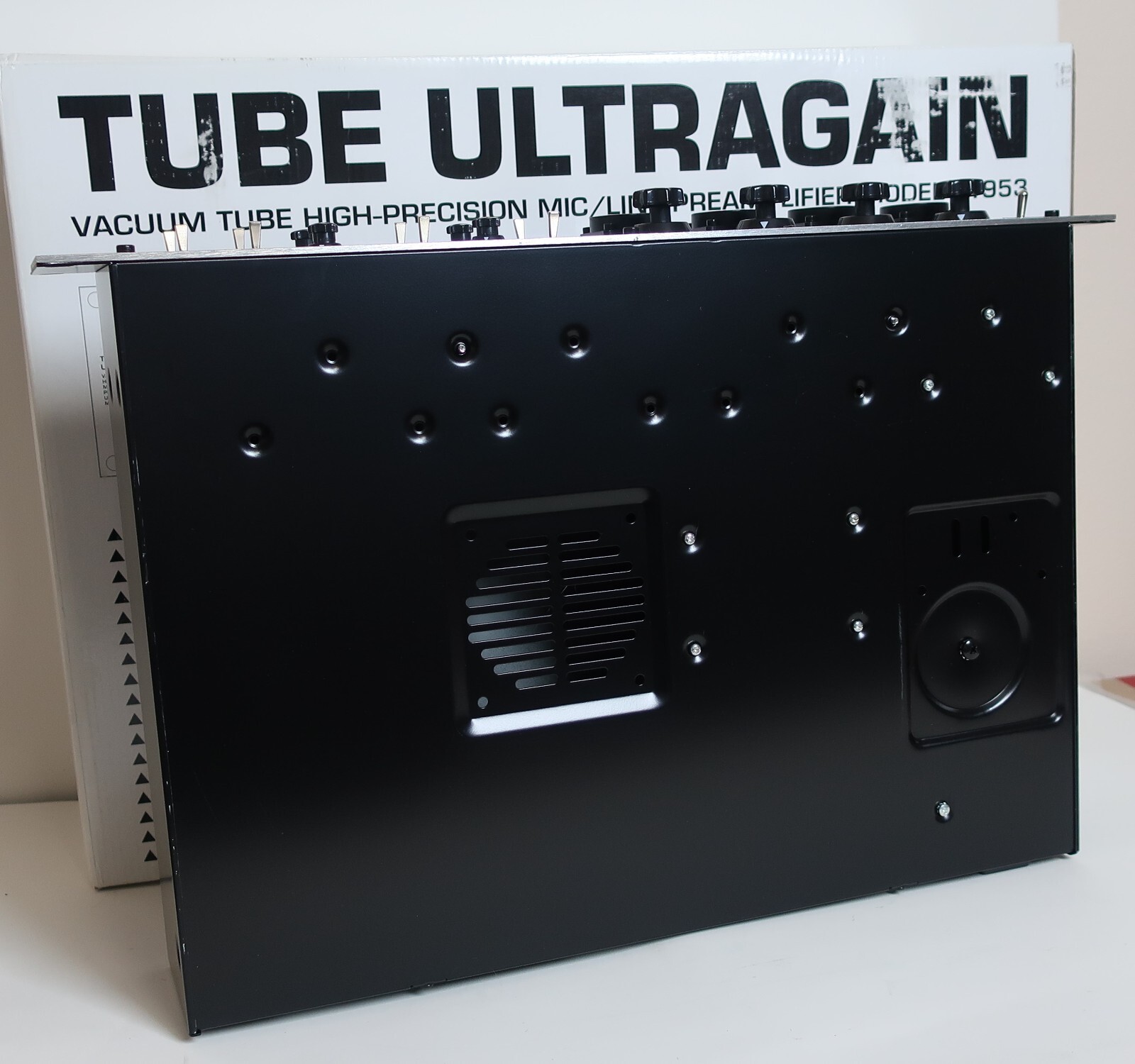 Behringer T1953 Microphone Preamp Tube Ultragain eBay