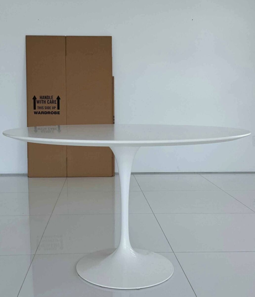 47” Eero Saarinen & Knoll Studio original Round Tulip Table 47” Eero Saarinen & Knoll Studio original Round Tulip Table