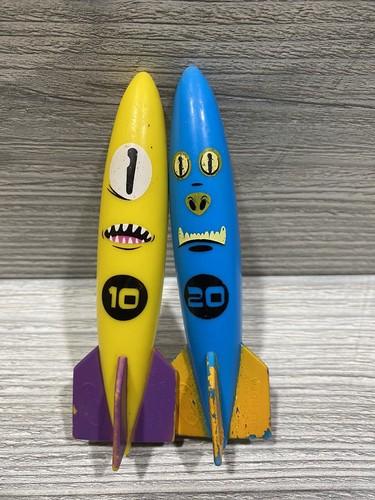 TOYPEDO SWIMWAYS LOT OF 2  - BANDIT 5 INCH POOL DIVING TOYS 10 & 20