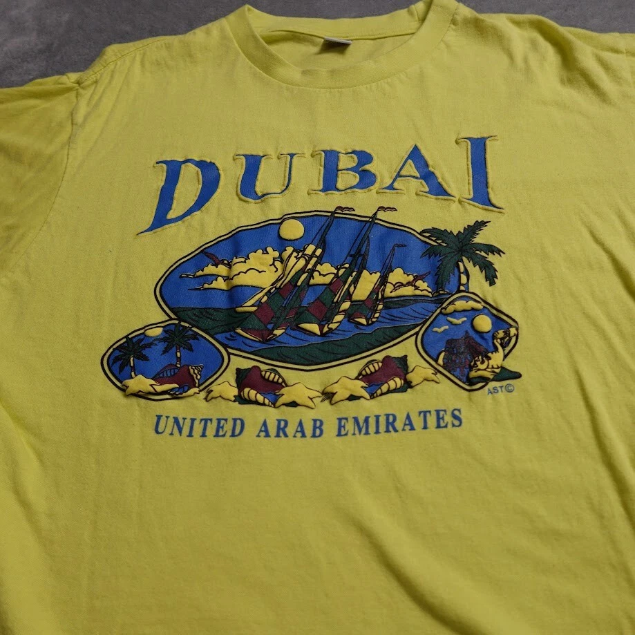 迪拜阿拉伯联合酋长国 AST 图形 T 恤男式 XL 黄色蓬松 3D 艺术 T 恤 — 第 2/4 张图片