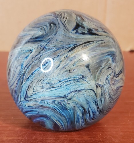 Vintage Art Glass Paperweight Round Blue Ribbon Swirl 3" X 3" - Picture 2 of 2