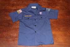 Boy Scouts of America BSA Youth Shirt Blue Medium Sewn Patches Short Sleeve
