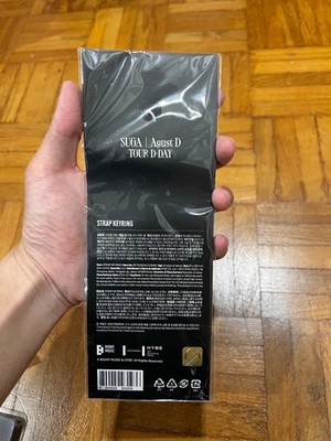 BTS SUGA Agust D TOUR D-DAY ストラップキーリング s-l400.jpg