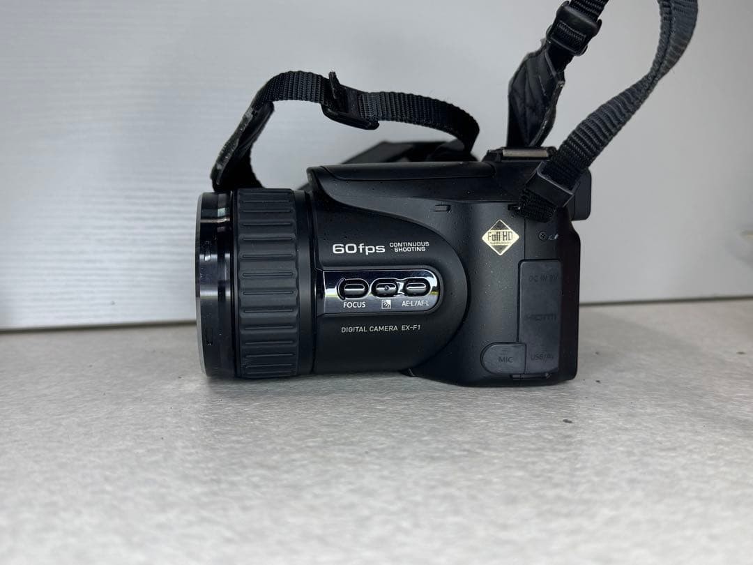 Casio EXILIM EX-F1 6.0MP Digital Camera - Black | Compra online en