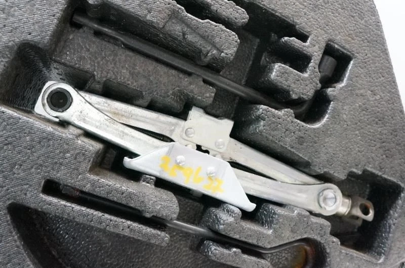 2013-2017 Honda Accord Lift Jack Tool Kit Set w/ Foam Holder 89310-SFE-003 OEM - Image 2 of 4