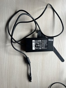 Dell DA130PE1-00 130W 19,5V 6,7A AC Adapter Laptop Netzteil