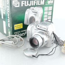 Fujifilm FinePix 2800 Zoom Digital Camera 2MP 6x Optical Silver Compact Vintage