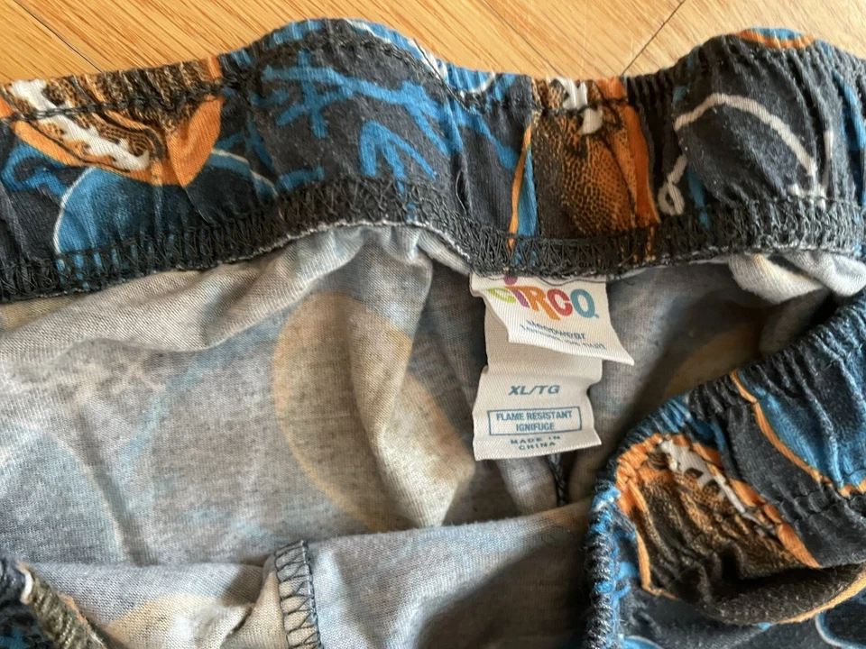 Lote de 2 conjuntos de pijama Circo Boys XL fútbol y esqueleto manga larga Foto 3 de 4