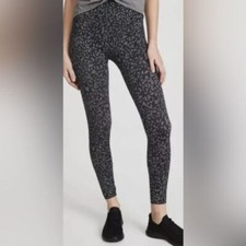 Spanx Look At Me Now Seamless Leggings Leopard Print SZ med Animal Black Gray