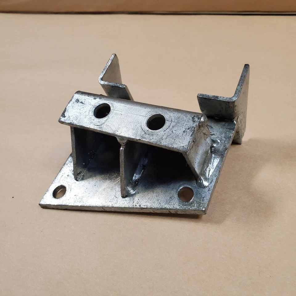 Original Jaguar XJS XJ12 Buffer Mounting Plate for GM400 Gearbox CAC2430 - Image 4 of 4