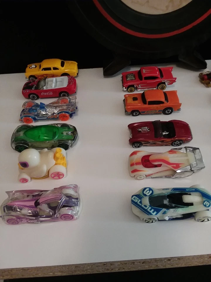 Vintage Hot Wheels Redline 12 Car Rally Case 1967 w 18 Hot Wls 1 Matchbox Car - Image 2 of 4