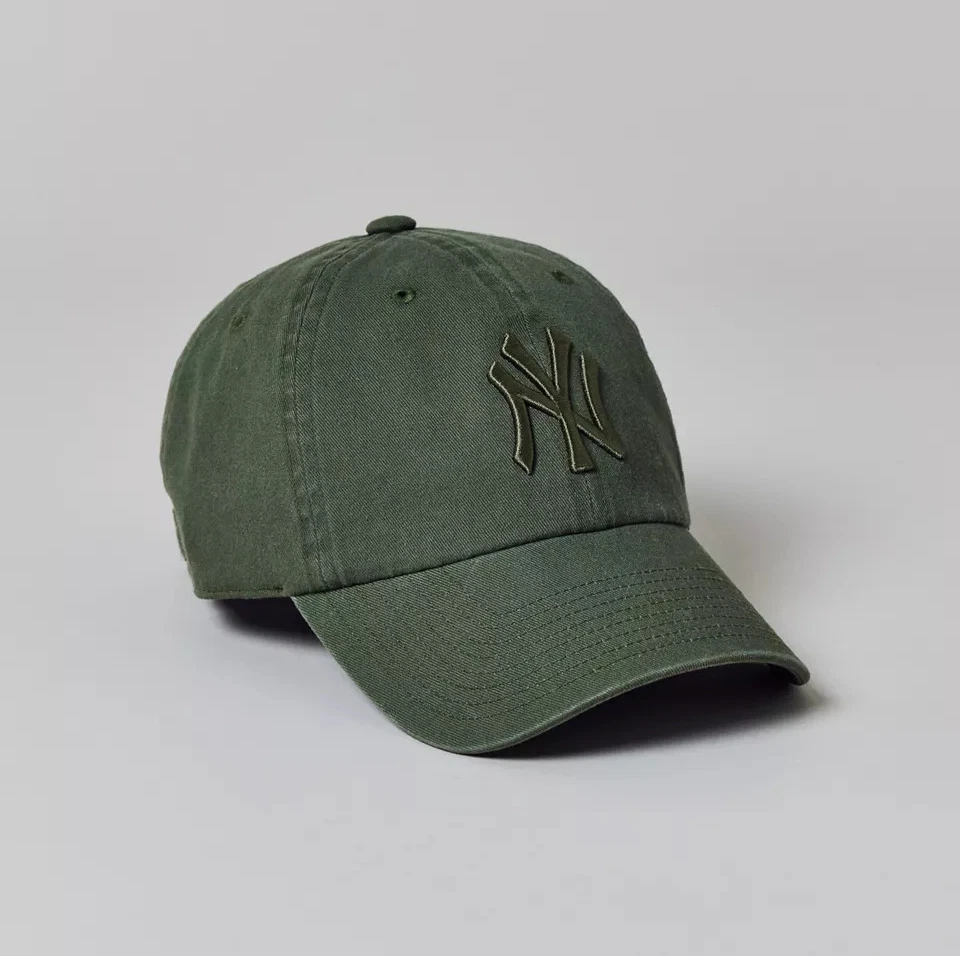 Mitchell & Ness New York Yankees MLB Fan Cap, Hats for sale  display picture 2