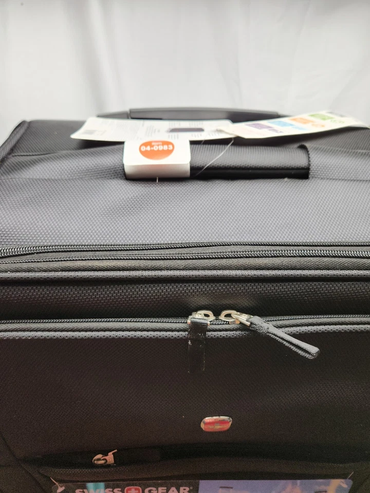 Equipaje giratorio expandible SwissGear Sion 29" lado blando, negro nuevo con etiquetas Foto 3 de 4