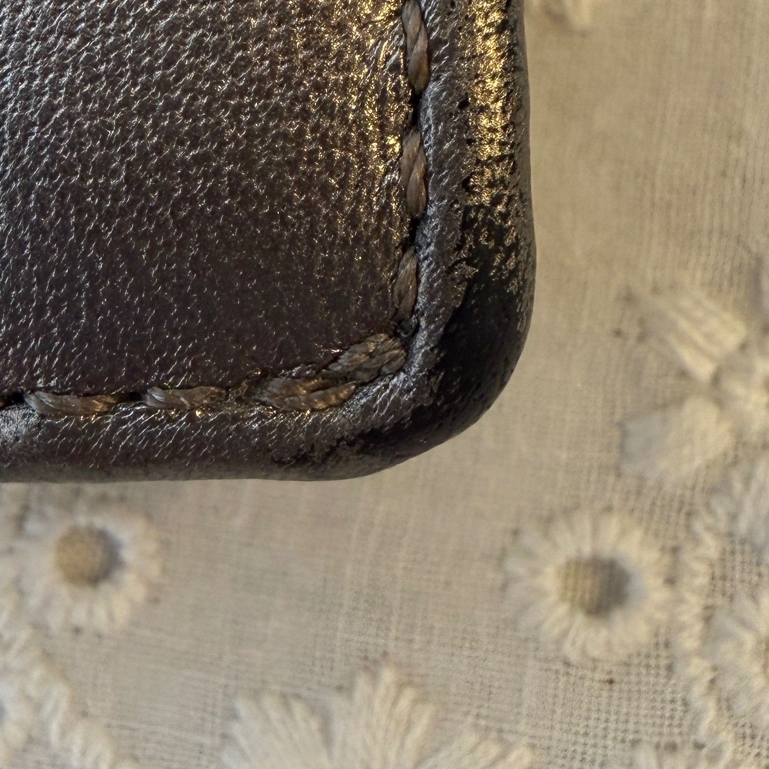 Coach Metallic Pewter Leather Bifold Wallet Horse and Carriage Logo Silver Tone thumbnail 5