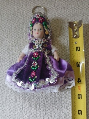 Vintage 4'' Schlüsselanhänger Ethno Puppe
