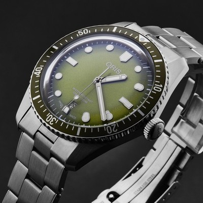Oris Divers Sixty-Five Date 40mm Green Men's Watch 01 733 7707