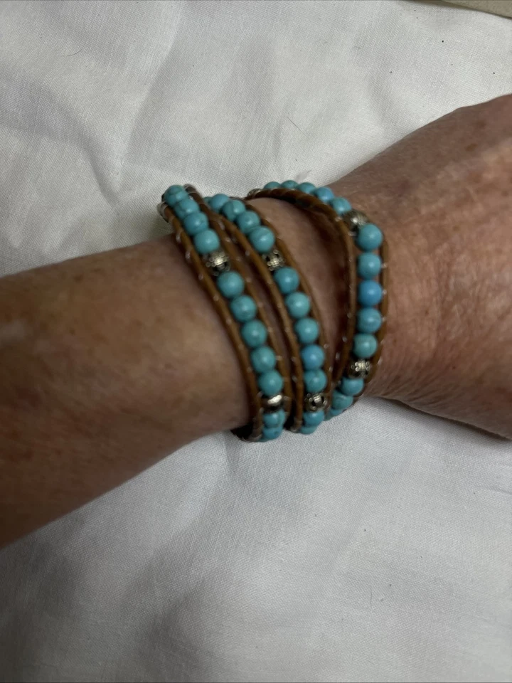 Pulsera/collar envolvente de cuero de piedra turquesa natural con turquesa. Foto 3 de 4