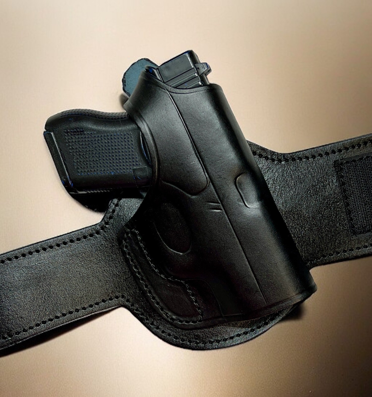 For GLOCK 43 43X, Right Hand Black Leather Thumb Break Ankle Holster