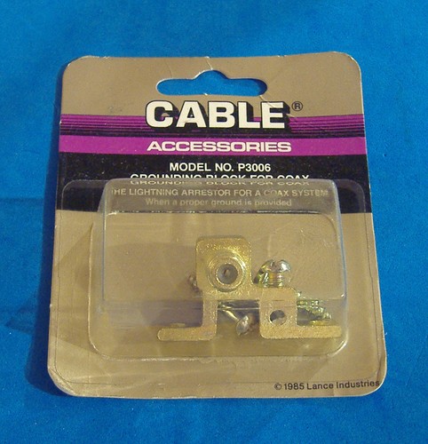 6' COAXIAL CABLE AND ASST SPLITTER COUPLER CLIPS GD BLOCK WALL PLATES 20 PIECE - Picture 3 of 5