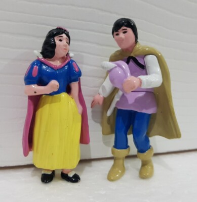 SCHNEEWITTCHEN & PRINZ BEZAUBERND kleine Figuren UND DIE SIEBEN ZWERGE Tortenaufleger Set