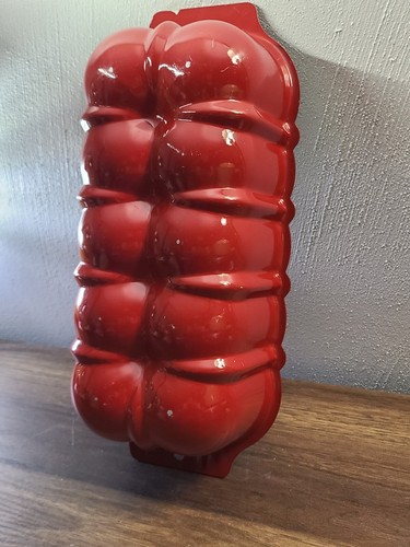 VTG Nordic Ware Cake Loaf Bundt Mold Pan Red Nonstick 9 Cup - Picture 11 of 12