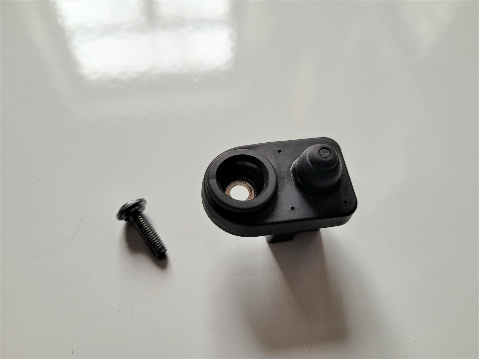 2013 2020 Nissan Rogue Leaf Altima Murano Titan Door Jamb Switch OEM