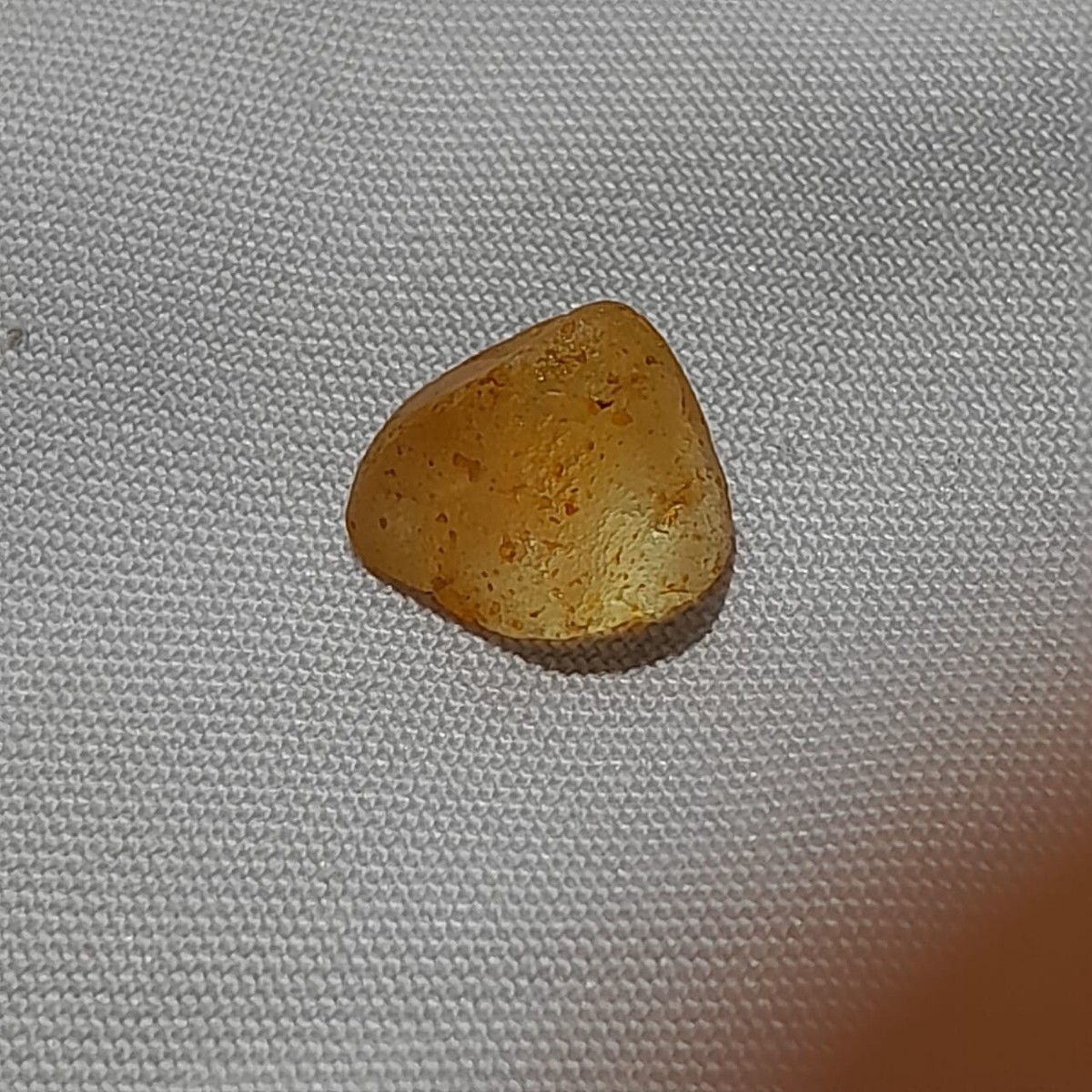 画材 Sapphire Genuine Coarse Natural Yellow Sapphire 9.80 CT Uncut Rough Raw Stone
