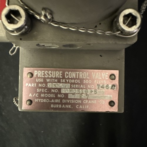 Valve-Nose Wheel Brake; MPN 39-047; S/N 746C; SERVICEABLE - Foto 2 di 8