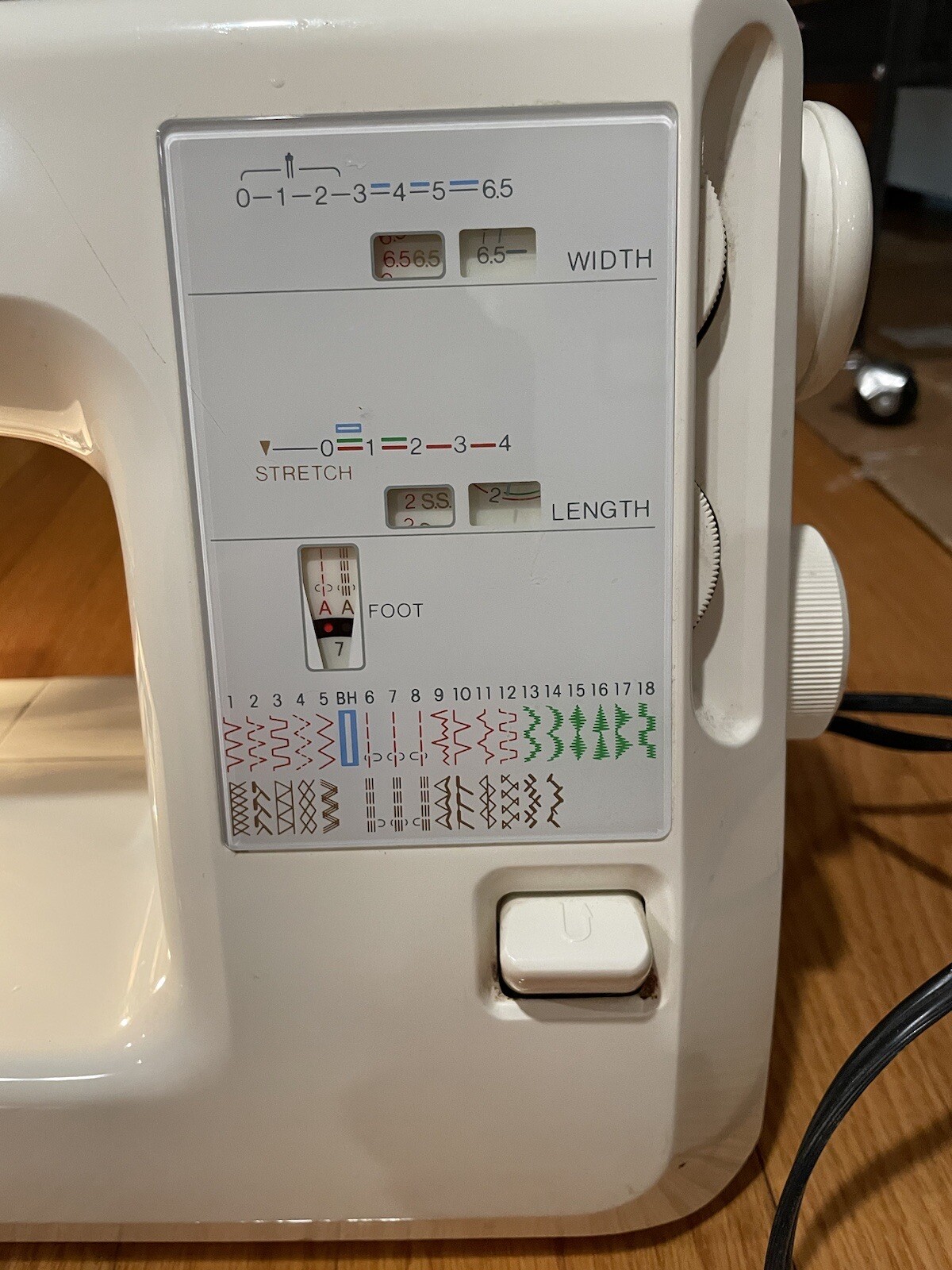 Sears Kenmore Sewing Machine Model 385 1278180 w/ Foot Pedal Tested