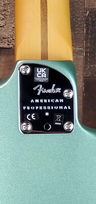 Fender AmericanProfessionalレフティ ハードケース付き Fender Am Pro II Lefty Stratocaster w/ Hard Case Mystic Surf