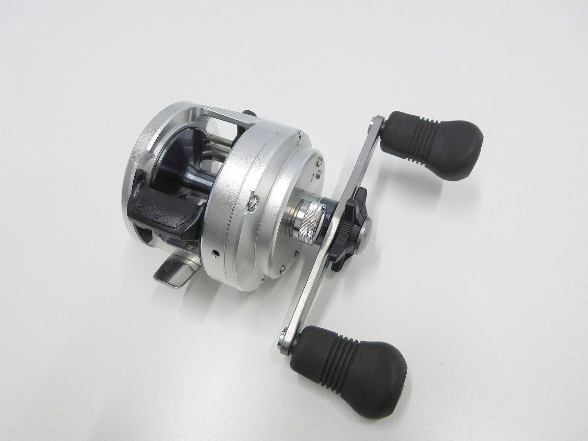 SHIMANO - 13カルカッタ300 SHIMANO 13 CALCUTTA 300 BAITCASTING REEL FROM JAPAN FISHING