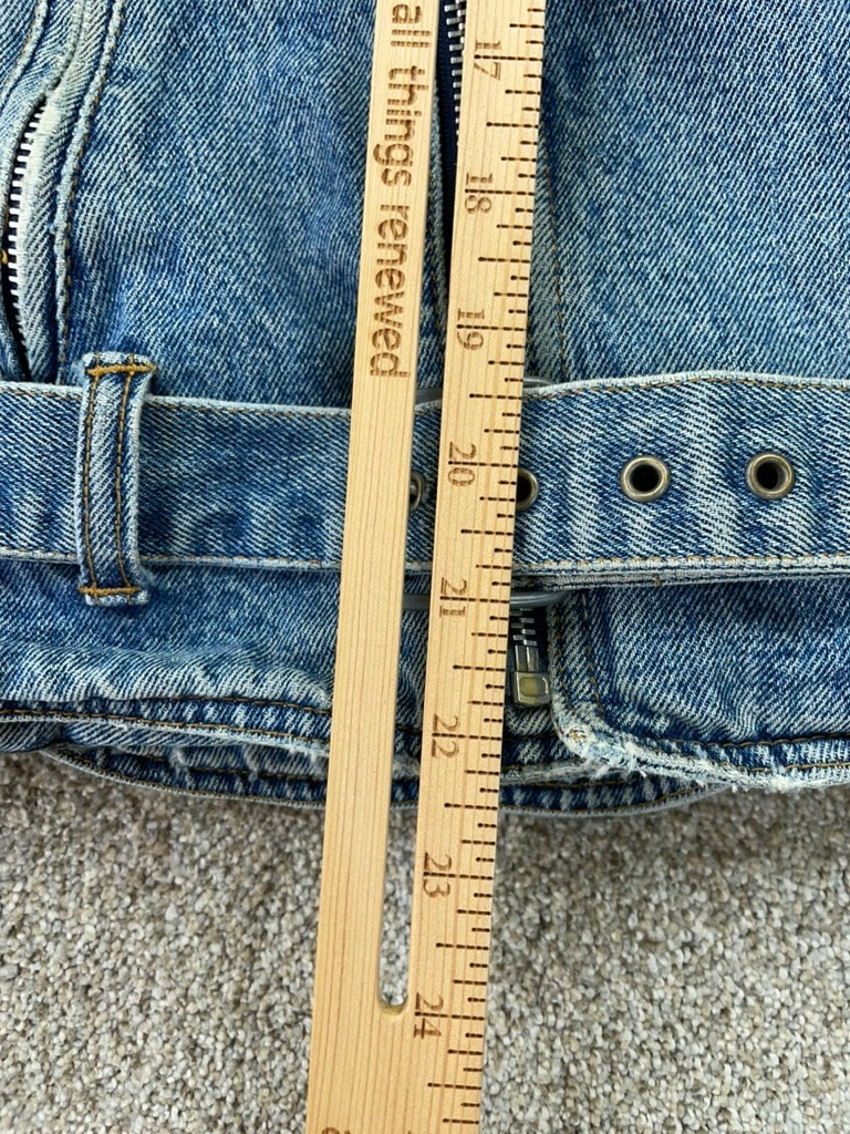 Picture 4 of 21
