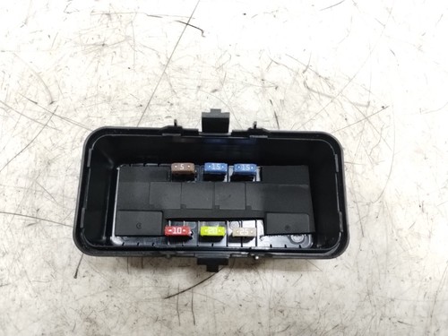 2011 Can-Am Spyder RT 990 Electrical Fuse Junction Box Top Cover - Picture 8 of 9