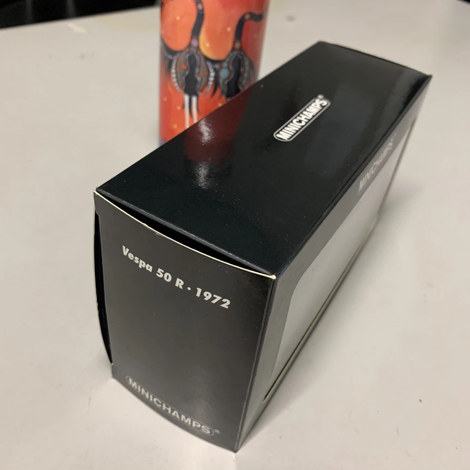 VESPA 50 R 1972 MINICHAMPS 1:12 Argento | NUOVO | 122 129600 Moto Modellismo - Immagine 4 di 4