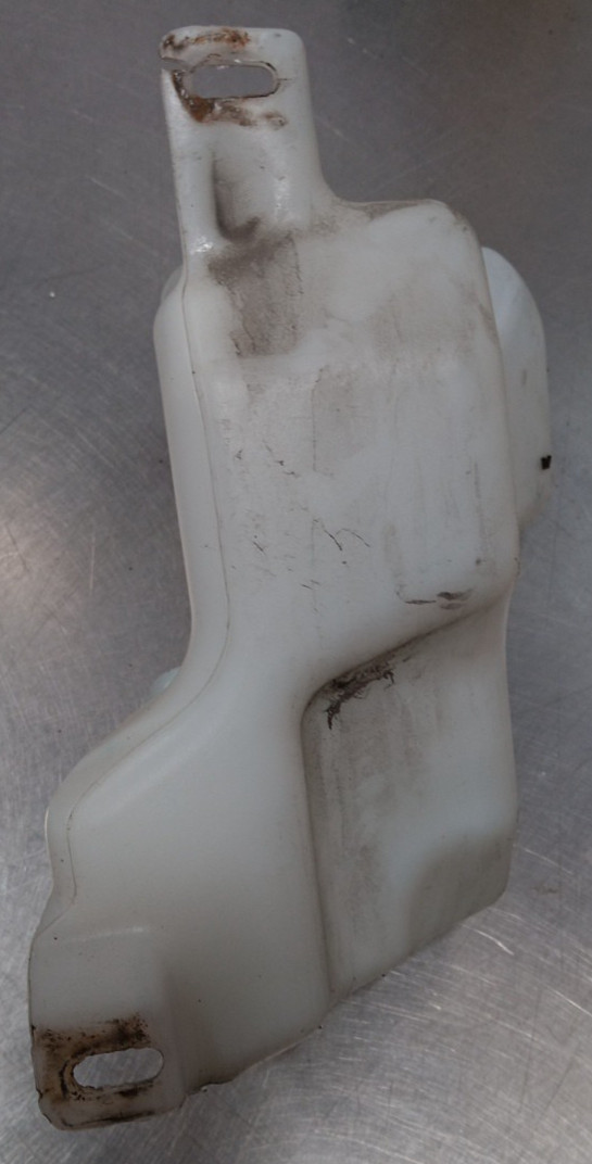 SMART FOR TWO BRABUS 2009 WASHER FLUID RESERVOIR JUG OVERFLOW A451 869 0020 4R