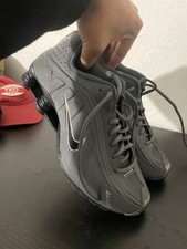NIKE SHOX, Trainingsschuhe, Größe: 39, Grau...