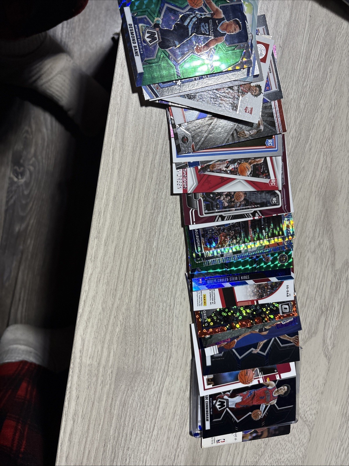 Basketball Card Lot 29 Total Cards 19 Rookies 1 Auto 4 Numbered (3 RC) + More