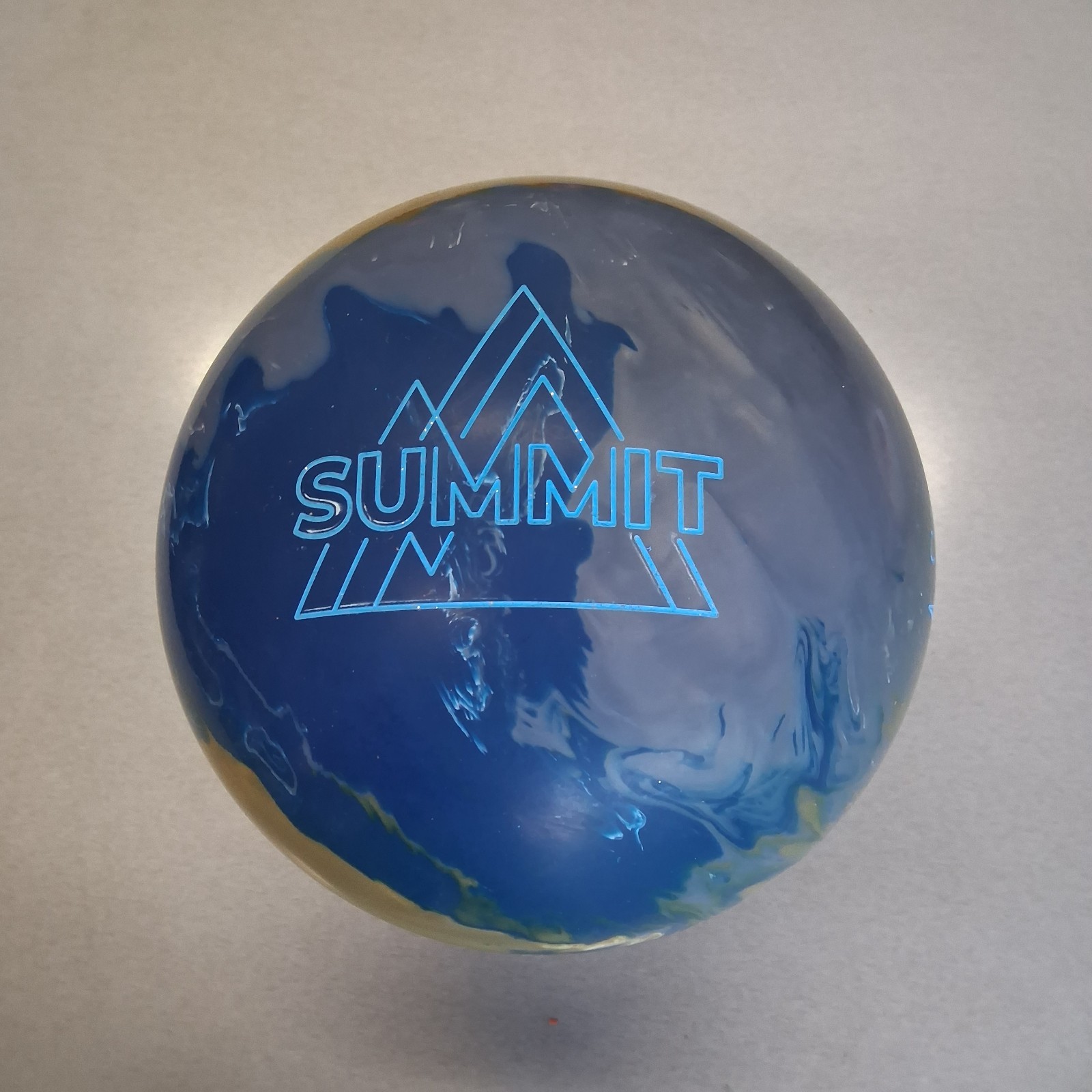 Storm Summit   bowling  ball 16 LB. 1ST QUAL new ball in the
