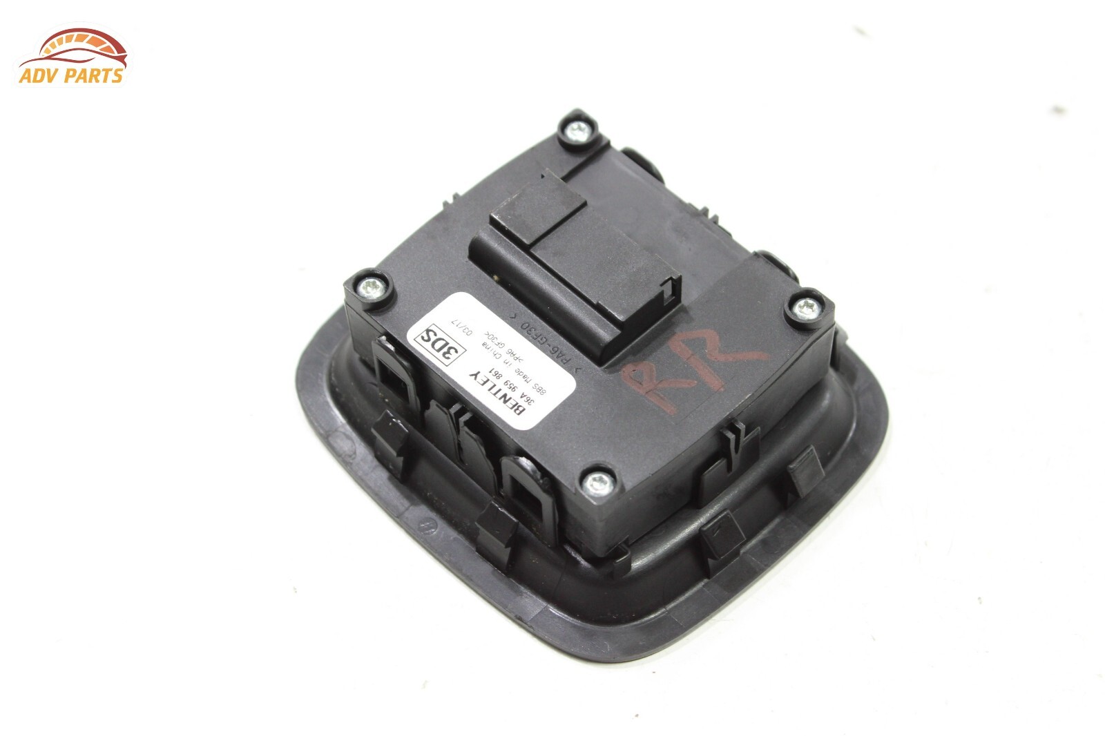 18-20 BENTLEY BENTAYGA REAR RIGHT SIDE SEAT BACKREST FOLDING RELEASE SWITCH OEM