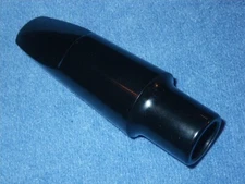 EASTERN MUSIC STUDENT LEVEL PLASTIC TENOR SAXOPHONE MOUTHPIECE - VGC/CLEAN, 070"