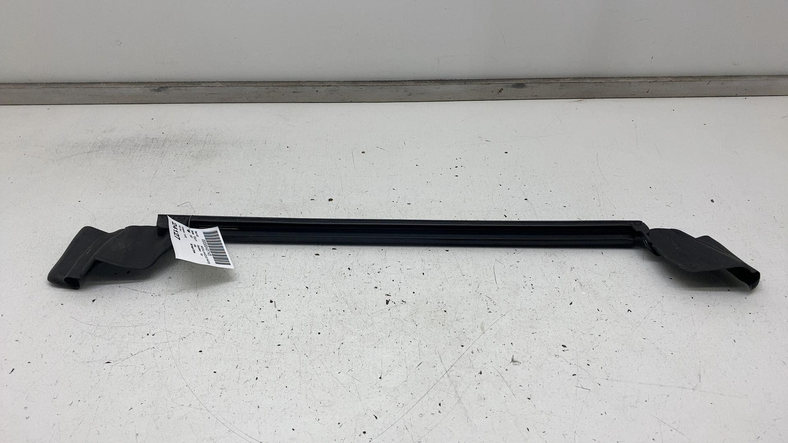 2020-2023 Tesla Model Y Left Rear Door Inner Belt Seal 1500064-00-C