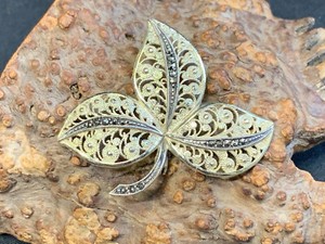 Authentic Sterling Silver Gold Plated Marcasite Leaf Pin Brooch 5.21g Jewelry Ornate Plant