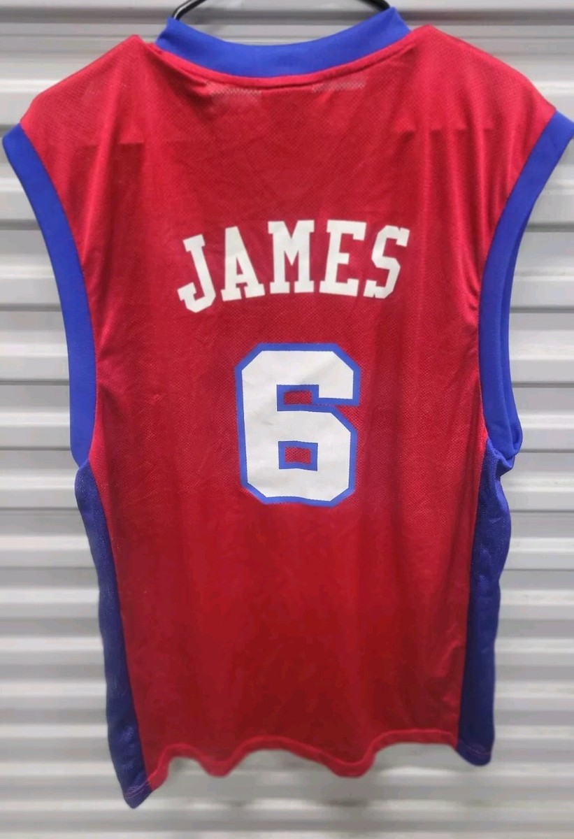 lebron james in a clippers jersey